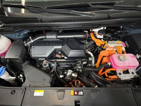 Used 2025 Kia Carnival SX FWD image 9