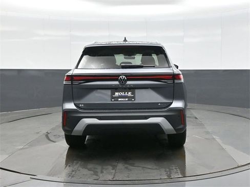 New 2026 Volkswagen Tiguan SE image 6