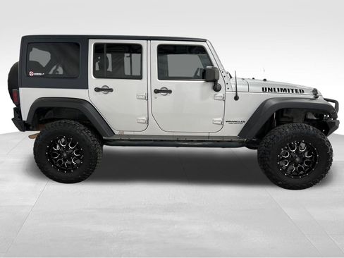 Used 2011 Jeep Wrangler Unlimited Rubicon w/ Dual Top Group image 4