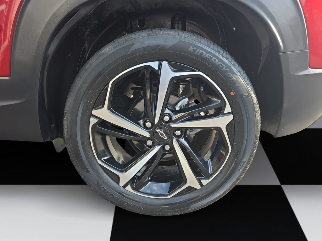 Used 2022 Chevrolet TrailBlazer RS w/ Technology Package FWD image 14