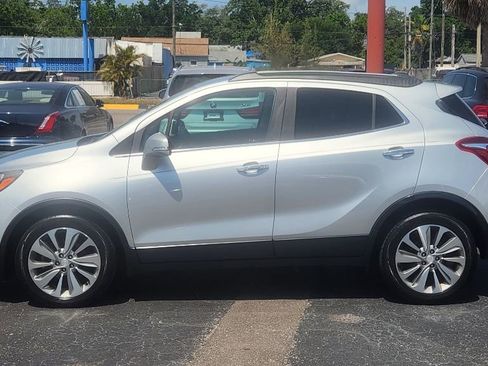 Used 2017 Buick Encore Preferred FWD image 3
