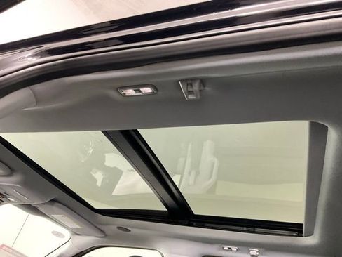 New 2026 Ford F250 Lariat w/ Black Appearance Package image 20