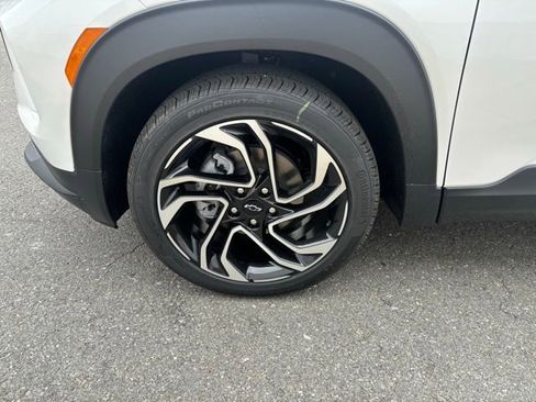 New 2026 Chevrolet TrailBlazer RS w/ Convenience Package FWD image 8