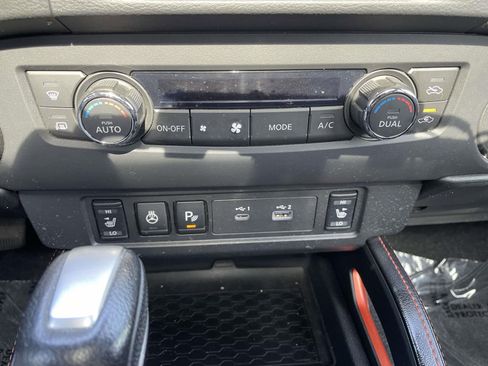 Used 2023 Nissan Frontier PRO-4X w/ Pro-4X Premium Package image 35