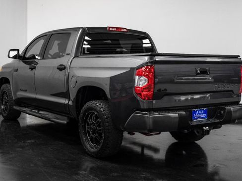 Used 2017 Toyota Tundra SR5 image 11