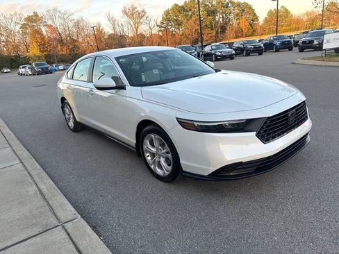 New 2025 Honda Accord LX image 6