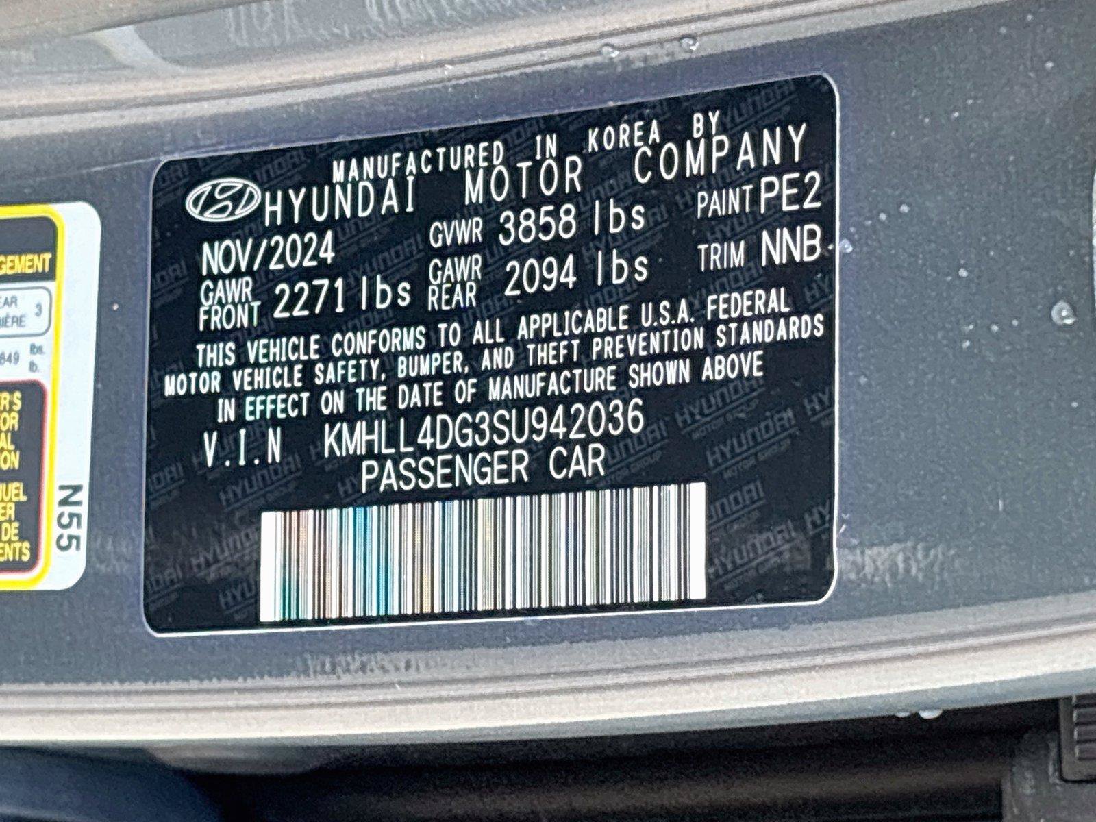 Used 2025 Hyundai Elantra SE FWD image 29