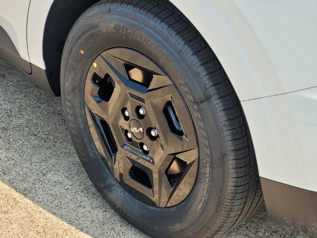 New 2027 Kia Carnival FWD image 5
