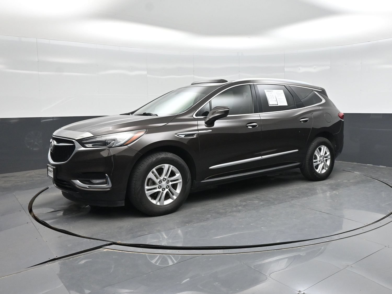 Used 2018 Buick Enclave Essence FWD image 27