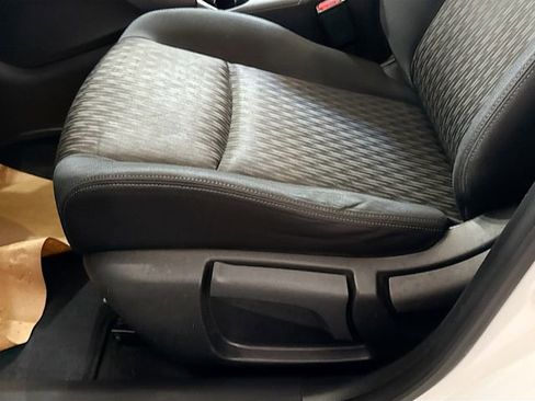 Used 2017 Nissan Rogue S image 19