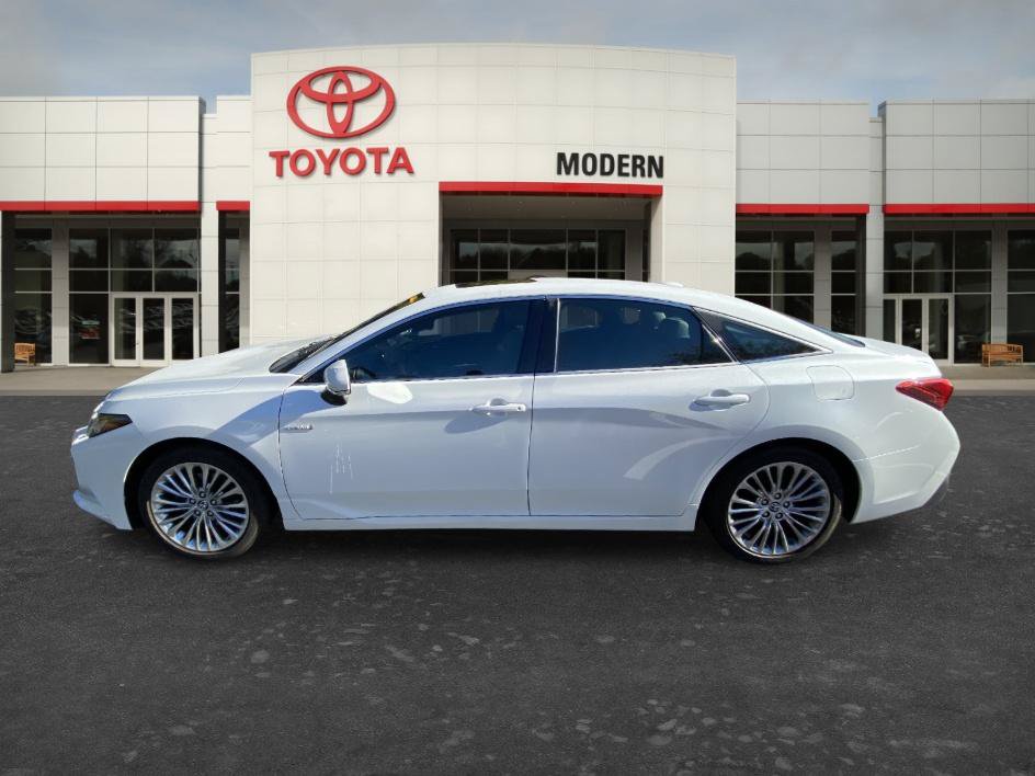 Certified 2019 Toyota Avalon Limited w/ Advanced Safety Package FWD image 9