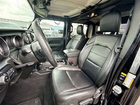 Used 2022 Jeep Gladiator Overland w/ Popular Equipment Package image 23