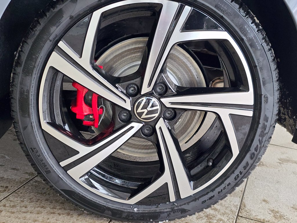 New 2026 Volkswagen GTI SE FWD image 4