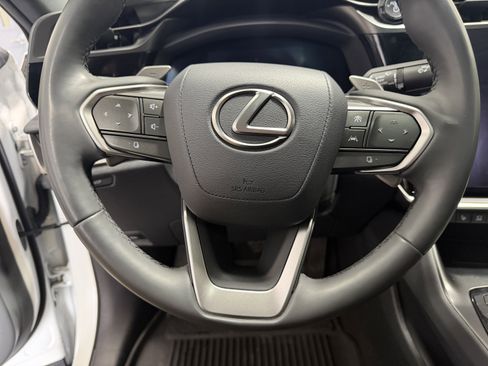 Used 2023 Lexus RZ 450e Premium w/ Technology Package AWD/4WD image 13