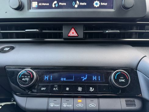 Certified 2025 Hyundai Elantra Sport w/ Cargo Package image 11