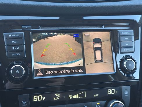 Used 2019 Nissan Rogue SV w/ Sun & Sound Touring Package image 24