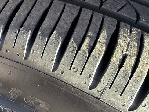 Used 2025 Volvo XC60 B5 Plus w/ Climate Package image 12