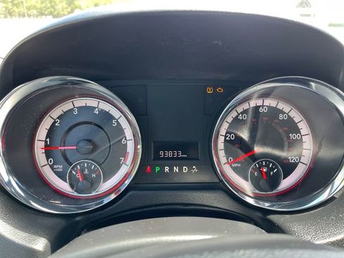 Used 2020 Dodge Grand Caravan SXT FWD image 20