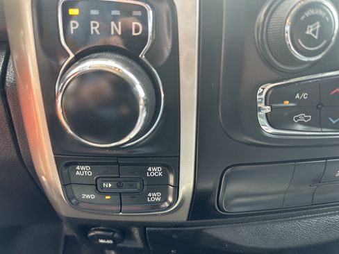 Used 2019 RAM 1500 Big Horn AWD/4WD image 17
