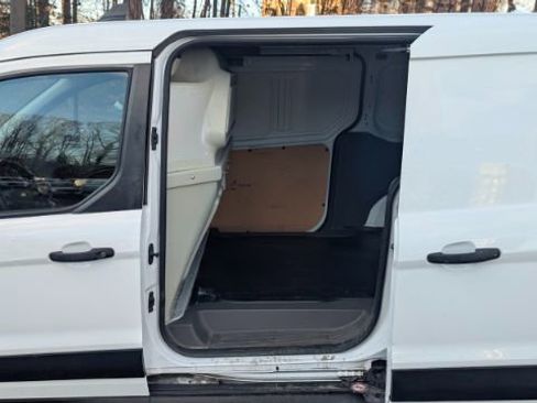 Used 2021 Ford Transit Connect XL image 18