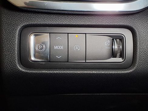 New 2026 GMC Acadia Denali w/ Super Cruise Package FWD image 16