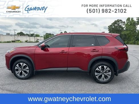 Used 2023 Nissan Rogue SV FWD image 8