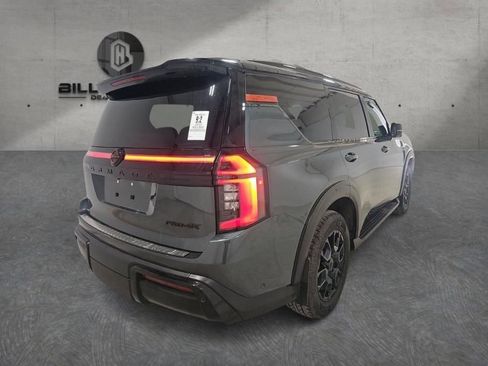 Used 2025 Nissan Armada PRO-4X image 3