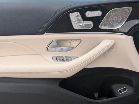 Used 2022 Mercedes-Benz GLS 450 4MATIC image 12