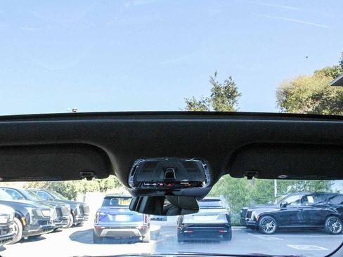 New 2025 Cadillac Lyriq Luxury image 12