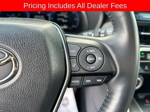 Used 2023 Toyota Venza Limited AWD/4WD image 8