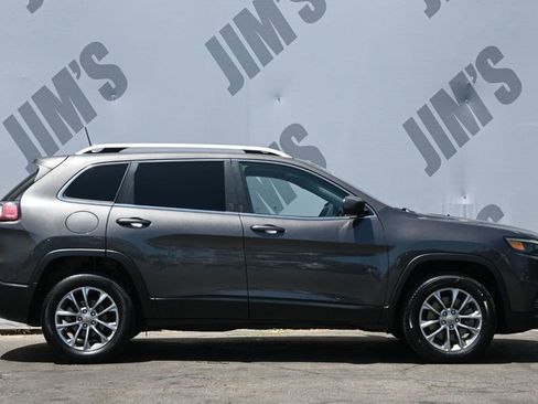 Used 2019 Jeep Cherokee Latitude Plus FWD image 4