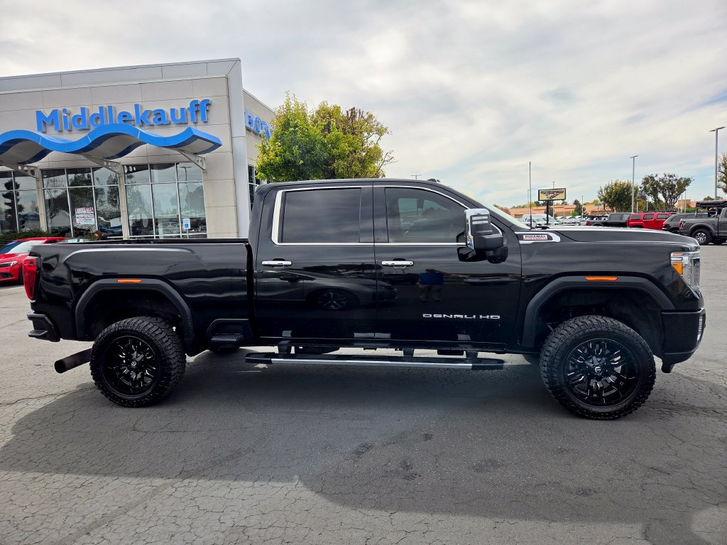 Used 2020 GMC Sierra 2500 Denali w/ Denali Ultimate Package AWD/4WD image 2