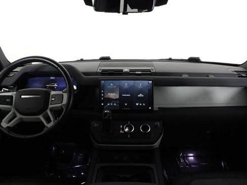 Used 2022 Land Rover Defender 110 X-Dynamic SE image 7