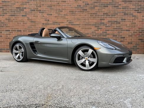Certified 2022 Porsche 718 Boxster image 9
