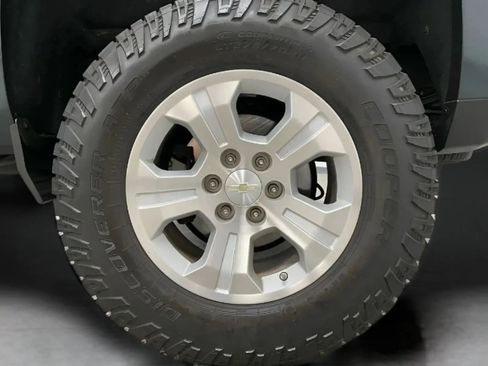 Used 2018 Chevrolet Silverado 1500 LT w/ All Star Edition AWD/4WD image 25