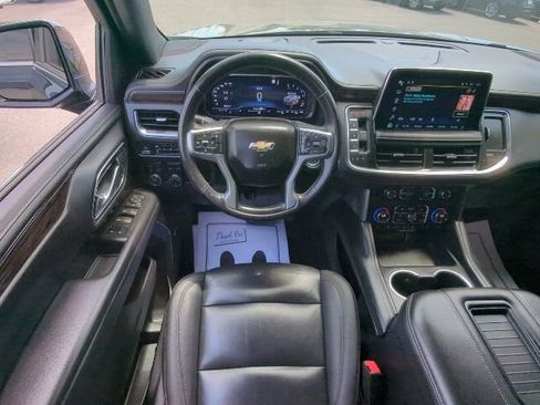 Used 2022 Chevrolet Suburban LT AWD/4WD image 7