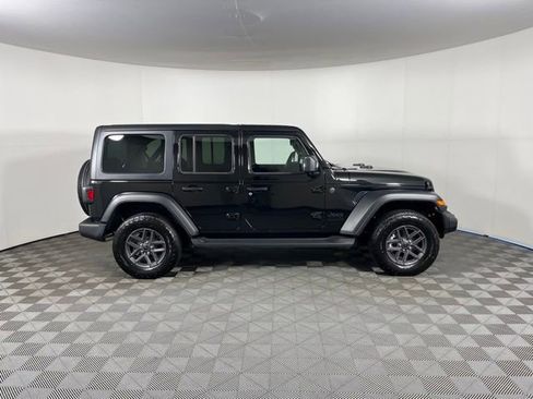 Used 2026 Jeep Wrangler Unlimited Sport AWD/4WD image 8