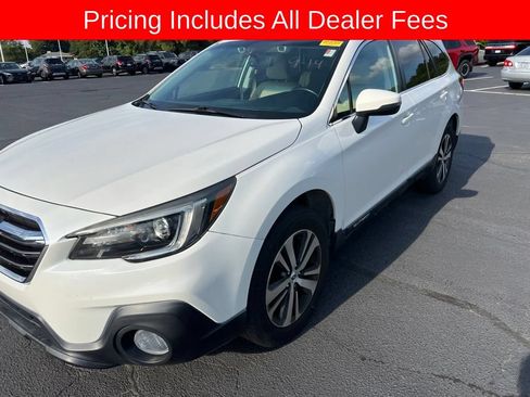 Used 2019 Subaru Outback 2.5i Limited AWD/4WD image 3