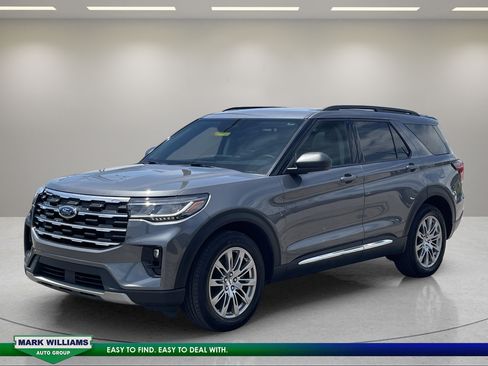 Used 2025 Ford Explorer Active w/ Active Comfort Package AWD/4WD image 7