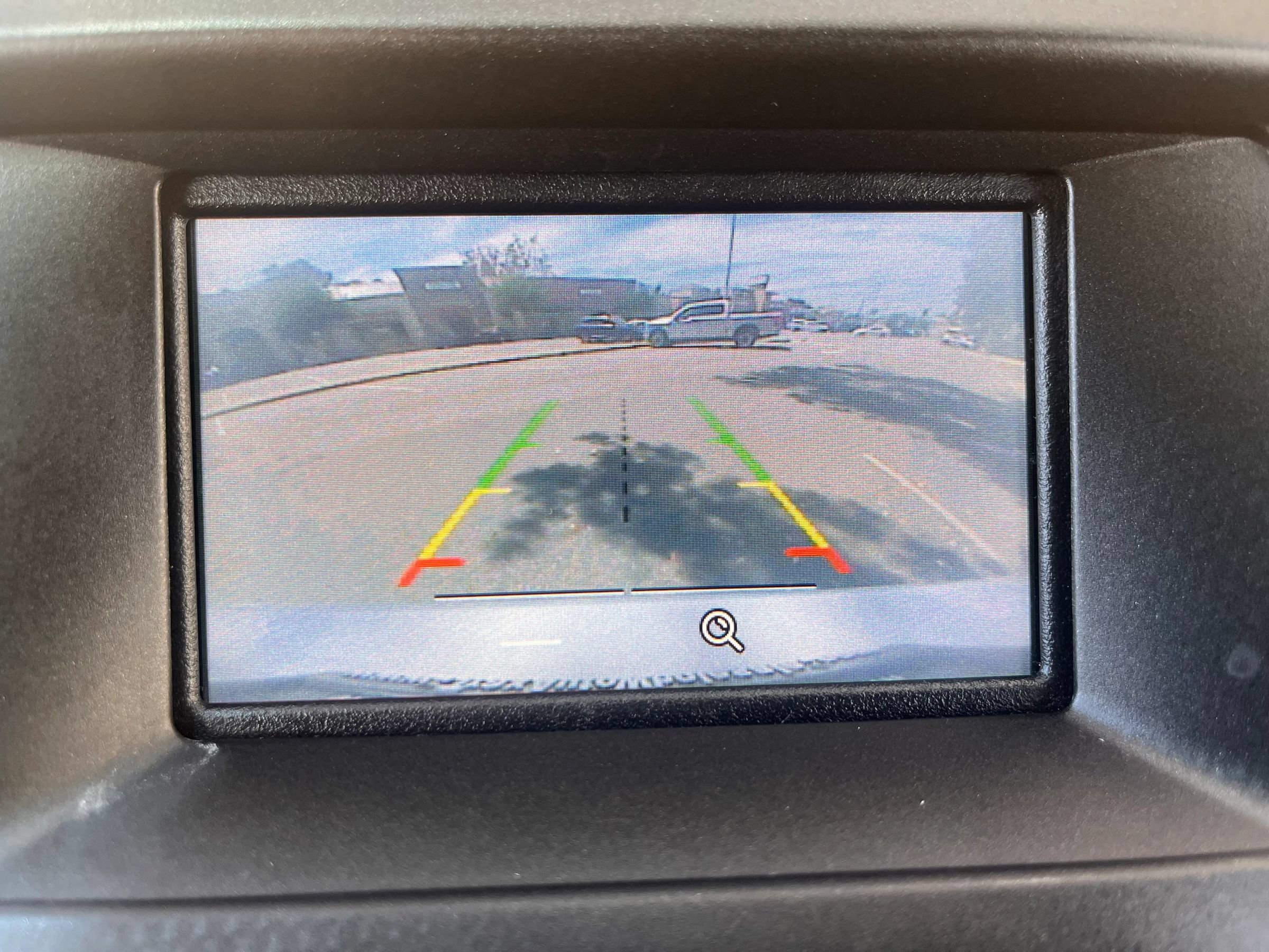 Used 2018 Ford Edge SE FWD image 17