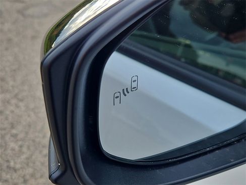 New 2026 Toyota Prius AWD image 6