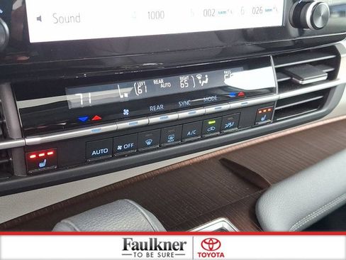 Certified 2024 Toyota Sienna XLE image 17