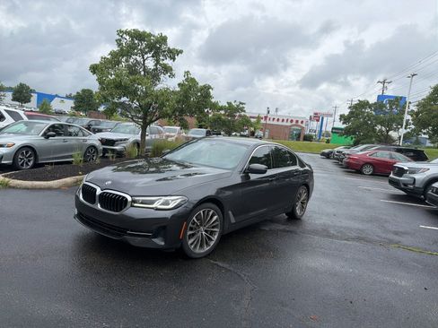Used 2021 BMW 530i xDrive w/ Premium Package AWD/4WD image 8