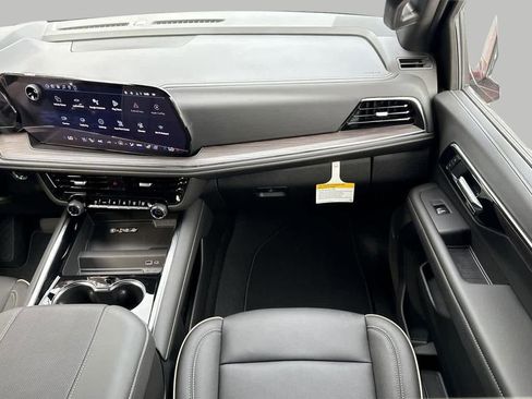 New 2026 Chevrolet Tahoe Premier AWD/4WD image 16