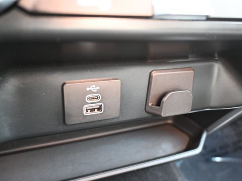 Used 2025 Ford F150 XLT w/ Equipment Group 301A Standard RWD image 27