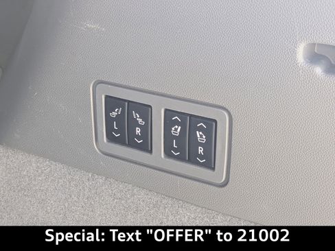 Used 2020 Cadillac XT6 Premium Luxury w/ LPO, Floor Liner Package image 14