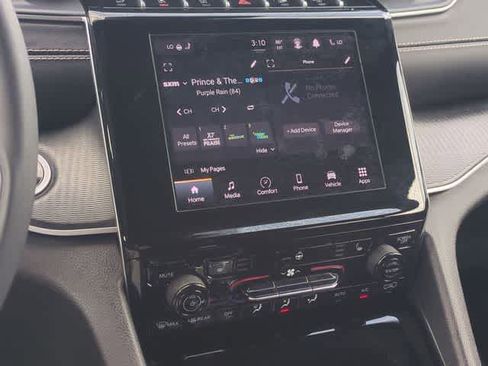 Used 2024 Jeep Grand Cherokee L Laredo image 27