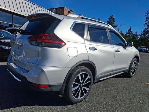 Used 2020 Nissan Rogue SL w/ Premium Package image 6