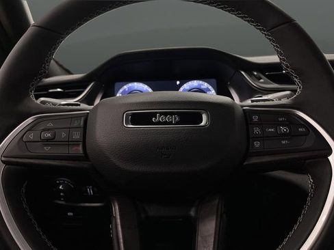 New 2025 Jeep Grand Cherokee Limited w/ Trailer Tow Package image 17