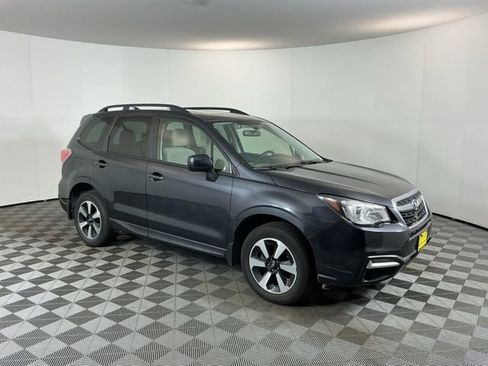 Used 2018 Subaru Forester 2.5i Premium AWD/4WD image 3